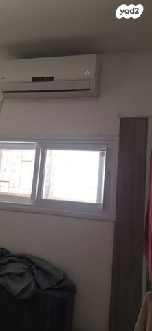 קיבוץ גלויות 50