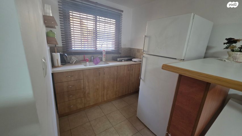 אליעזר פרי 8