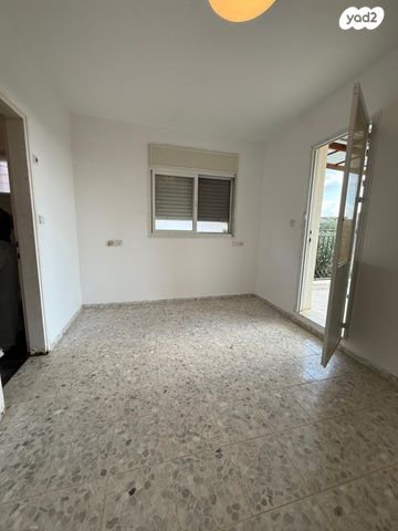 בית פרטי/ קוטג', יסמין 22, מורד ההר, שלומי