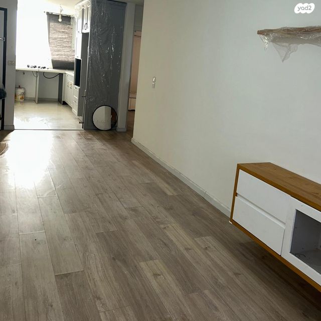 דירה, יצחק שדה 9, יצחק שדה, אזור