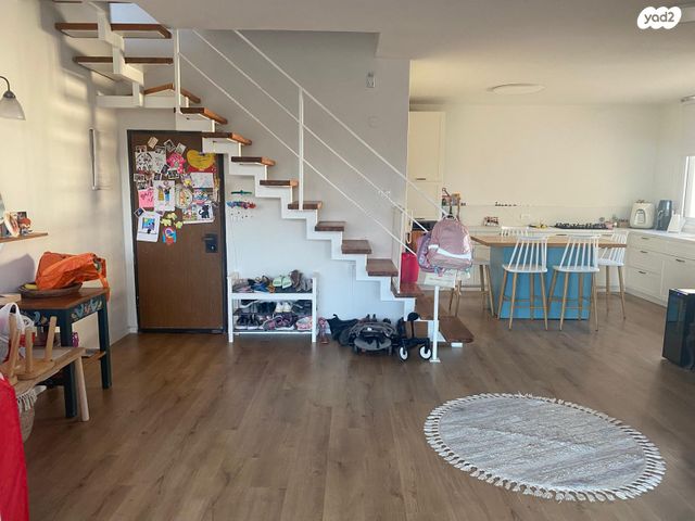 גג/ פנטהאוז, נחשון 9, מרכז, כפר סבא