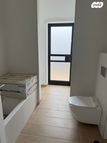 בית פרטי/ קוטג', אפיק 2, רובע 11, קצרין