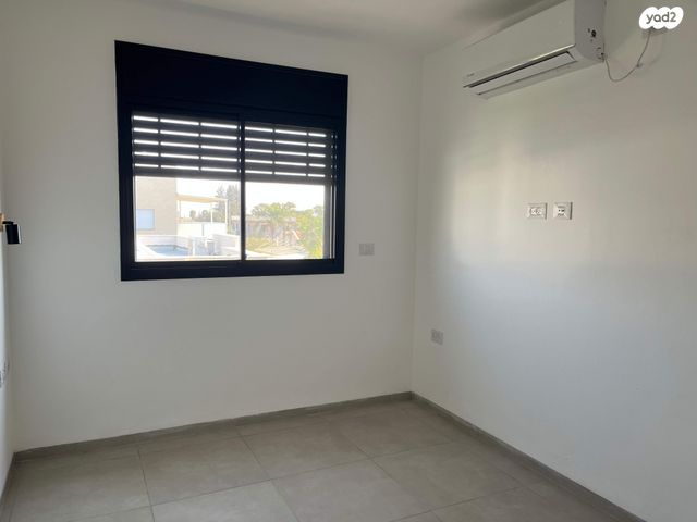 יחידת דיור, כנרת 1, לבנים, לבנים