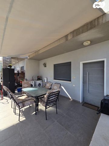 דירה, יובל, יובל, יובל