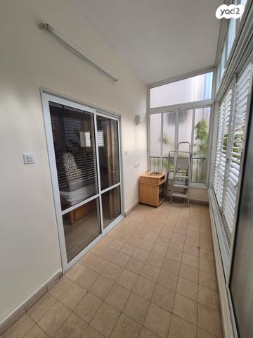 דירה, חרושת 4, נחלת גנים, רמת גן