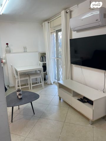 דירה, אסירי ציון 2, רמות, ירושלים