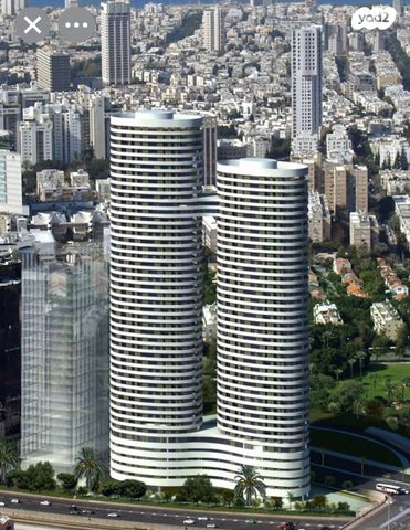 דירה, דרך מנחם בגין 158, מונטיפיורי, הרכבת, תל אביב יפו