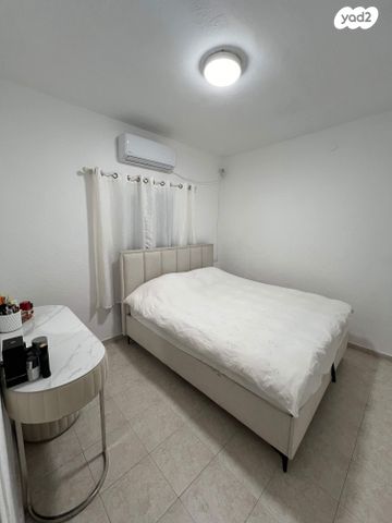 דירה, ניצנה 11, ניצנה, בת ים