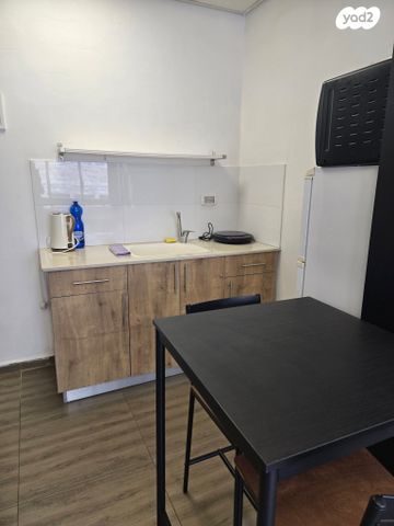 דירה, כיאט 1, שער פלמר, תחנת רכבת השמונה, חיפה