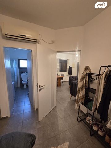 דירה, יובל, יובל, יובל