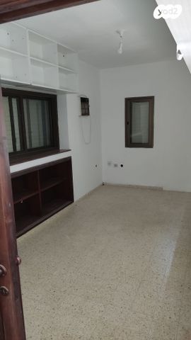 בית פרטי/ קוטג', הפלמ"ח 27, שאר העיר, קדימה צורן