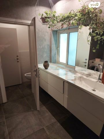 בית פרטי/ קוטג', הבוסתן 1, צפרירים, צפרירים