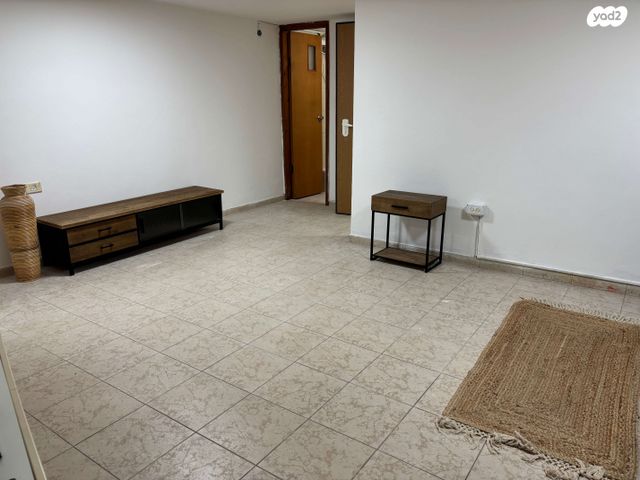 יחידת דיור, דן 5, יובלים, אלפי מנשה