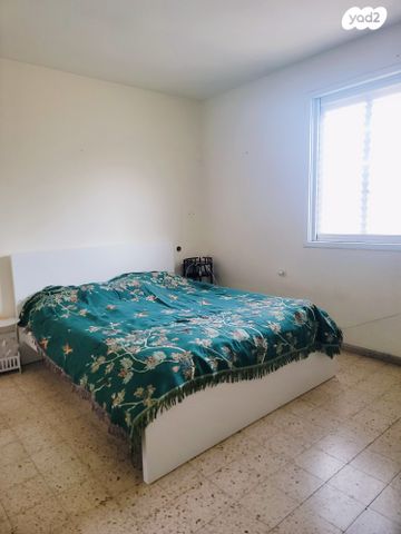 דירה, דרך זאב ז'בוטינסקי 54, שכונת חשמונאים, מרכז העיר א, רמת גן