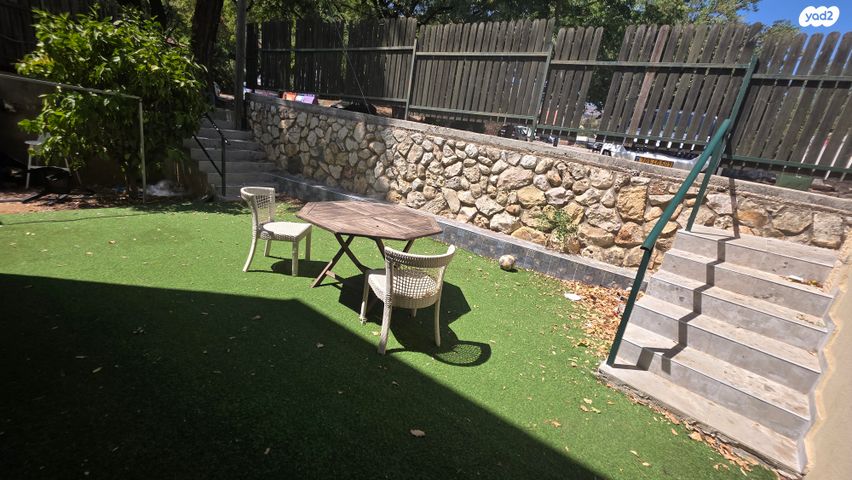 יחידת דיור, אליעזר פרי 8, שיכון ב', קרית שמונה