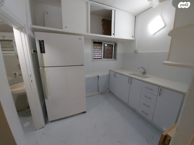 בית פרטי/ קוטג', העצמאות 6, מרכז העיר, סביניה, הוותיקה, קרית ביאליק