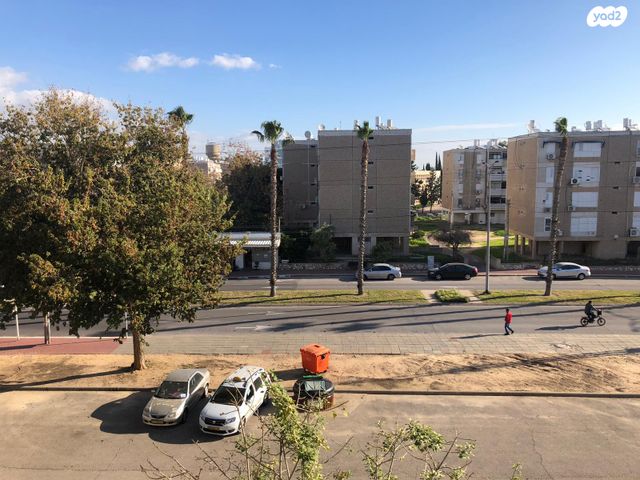 ח.מ. שפירא 48