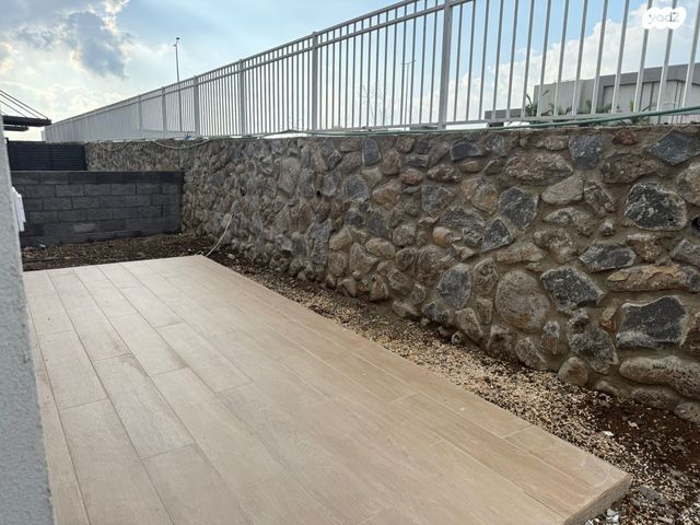 בית פרטי/ קוטג', אפיק 2, רובע 11, קצרין