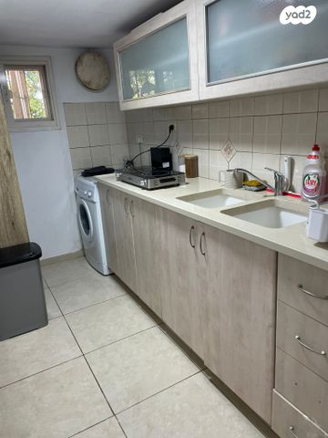 דירה, אסירי ציון 2, רמות, ירושלים