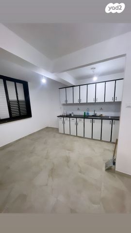 דירה, בורוכוב 17, צפון מערב מרכז העיר, נתניה