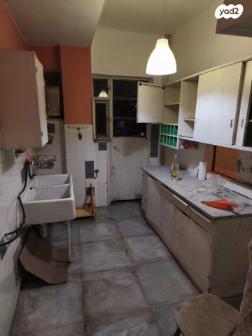 דירה, בן יהודה 14, מרכז העיר, ירושלים