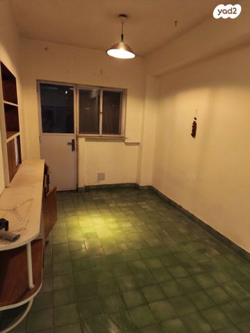 דירה, בן יהודה 14, מרכז העיר, ירושלים