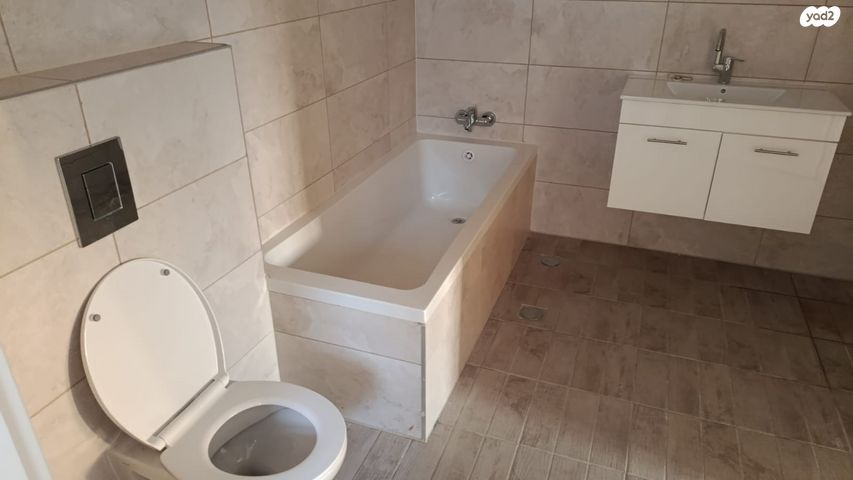 דירה, לשם 47, שאר העיר, אריאל