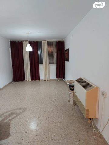 דירה, שדרות ההגנה 47, קרית אליעזר, חיפה