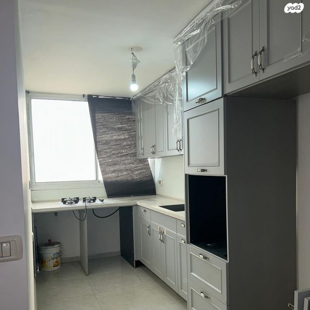 דירה, יצחק שדה 9, יצחק שדה, אזור