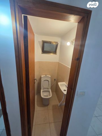 דירת גן, סעדיה גאון 5, נווה ישראל, הרצליה