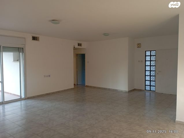 בית פרטי/ קוטג', ארבל 15, הפרחים, כפר ורדים