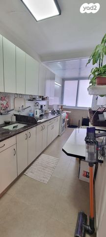 דירה, הראשונים 8, גבעת רוקח, בני ברק