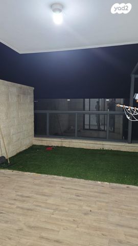 דירת גן, הרב שך 44, רמת שלמה, ירושלים