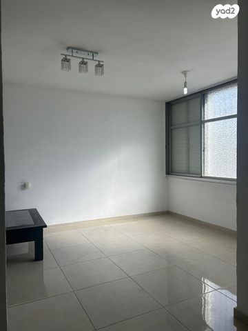 דירה, שדרות בן צבי 76, נאות שקד, נתניה