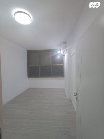 דירה, בר אילן 30, נווה דוד רמז, רעננה