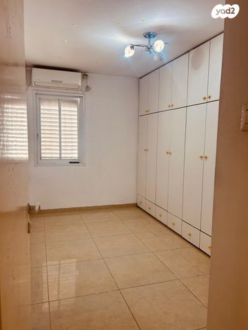 דירה, שדרות בן צבי 76, נאות שקד, נתניה