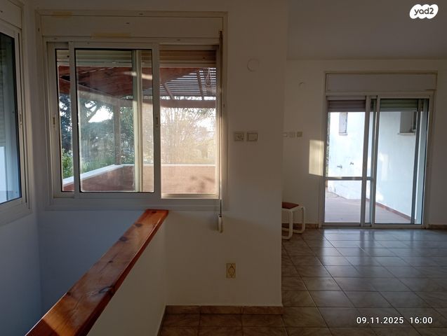 בית פרטי/ קוטג', ארבל 15, הפרחים, כפר ורדים