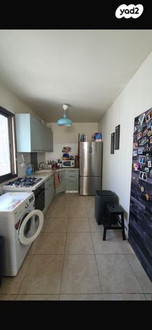 גג/ פנטהאוז, מקס נורדאו 1, דרום מערב ותיק, בת ים