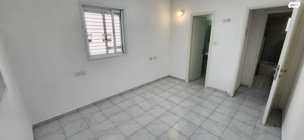 דירה, הרב קטרוני 42, המרכז השקט / מרכז העיר, פתח תקווה