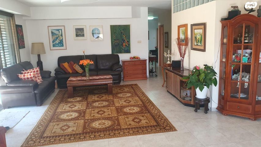 גג/ פנטהאוז, ברנשטיין 29, נווה הדרים, ראשון לציון