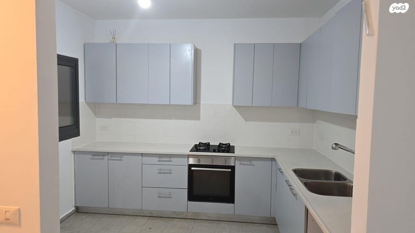 דירת גן, הרב שך 44, רמת שלמה, ירושלים