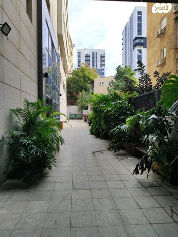 משרדים, שדרות חיים וייצמן 22, צפון מזרח מרכז העיר, נתניה