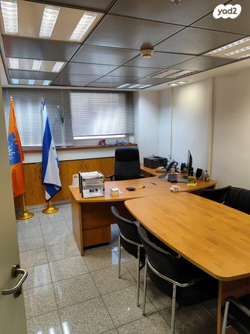 משרדים, שדרות חיים וייצמן 22, צפון מזרח מרכז העיר, נתניה