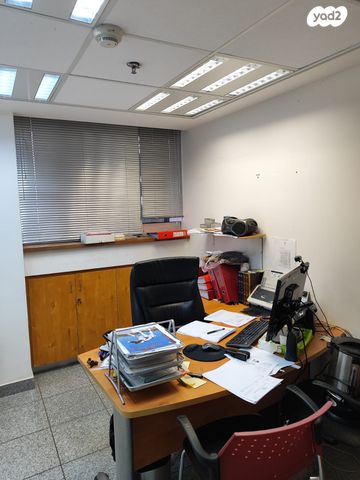 משרדים, שדרות חיים וייצמן 22, צפון מזרח מרכז העיר, נתניה