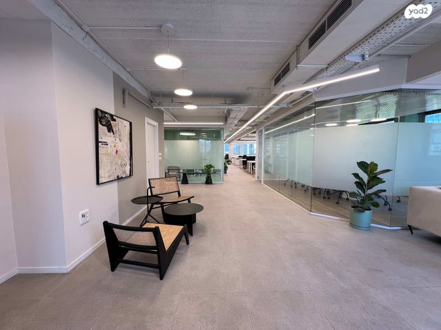 משרדים, בית עובד 8, מונטיפיורי, הרכבת, תל אביב יפו