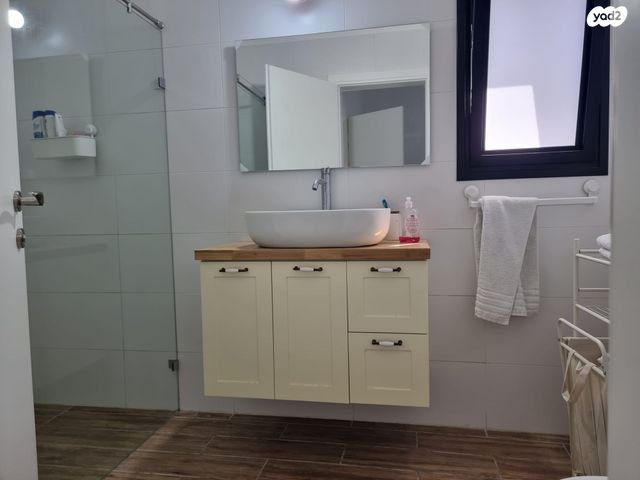 בית פרטי/ קוטג', יצחק נבון, שדרות בפארק, שדרות