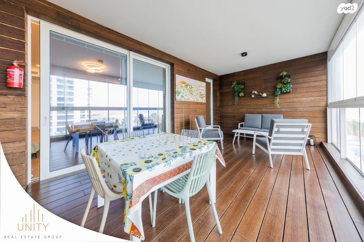 דירה, אהוד מנור, עיר ימים, נתניה