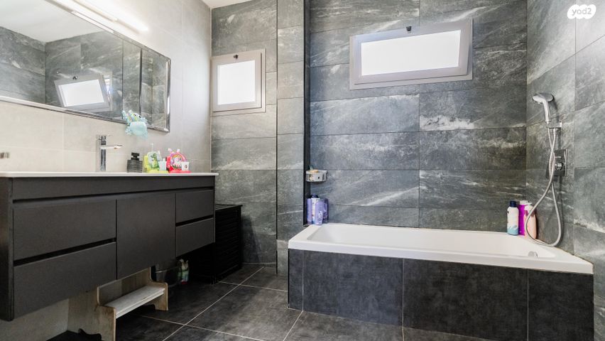 דירת גן, נווה מנחם, באר שבע