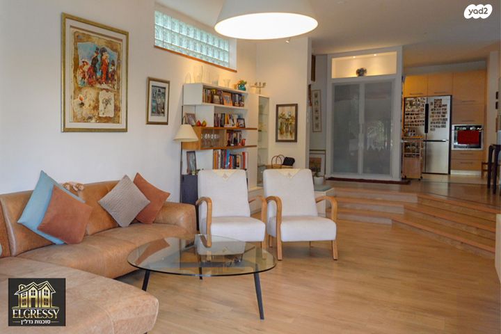 דירת גן, הרקפות 20, כרמל מערבי, חיפה