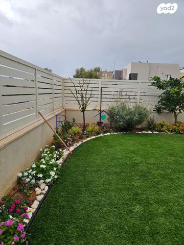 דו משפחתי, מיכה 6, גבעת הפרחים, בנימינה גבעת עדה